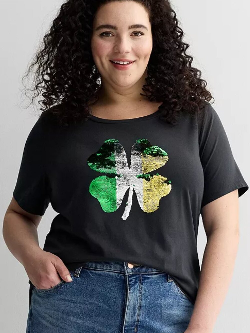 Plus Size Missy Clover Flip Sequin Short Sleeve Tee, Color: Dark Grey, Size: 5X